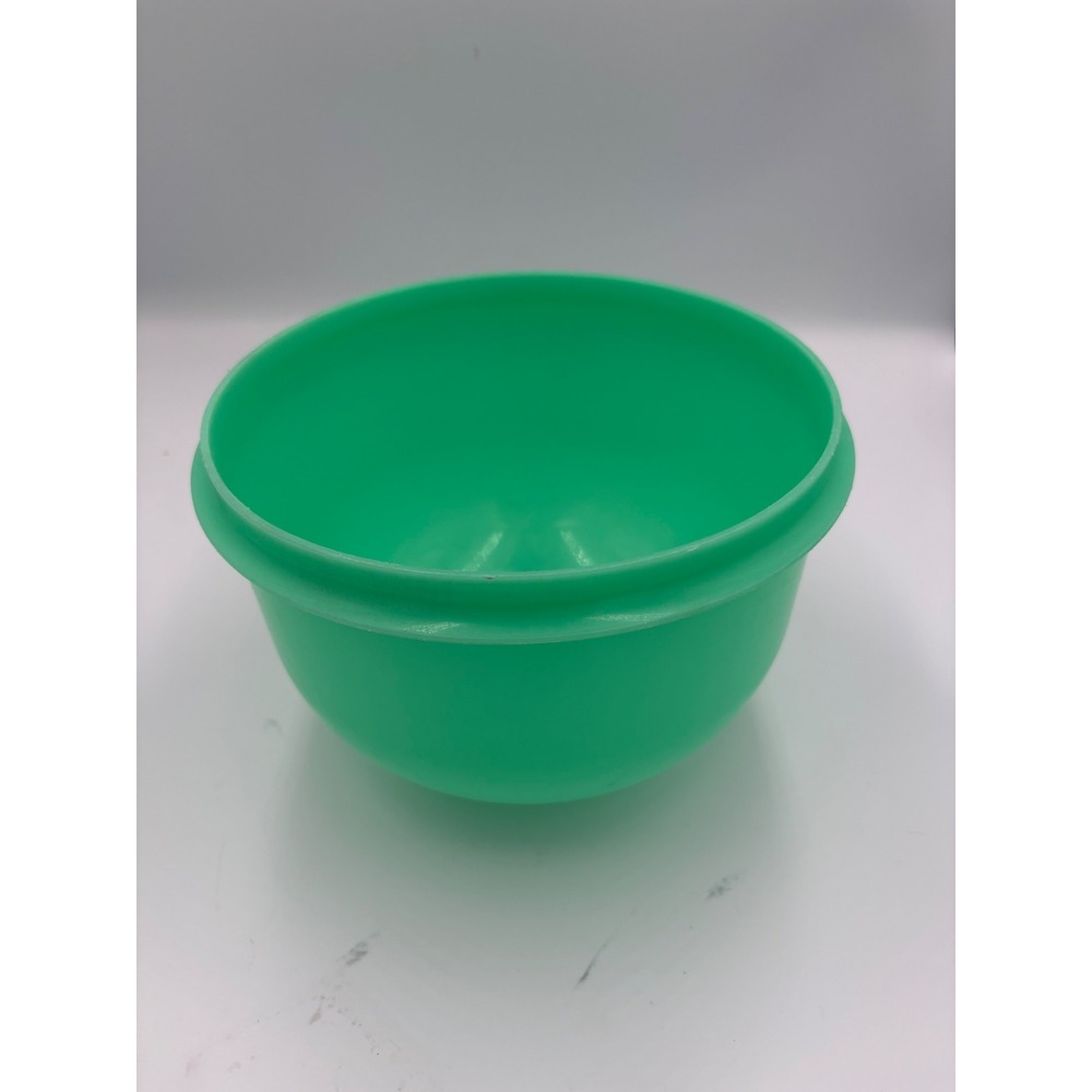 Vintage Tupperware Green Wonderlier Bowl 1424-3 Made in‎ USA Mixing Storage Bowl